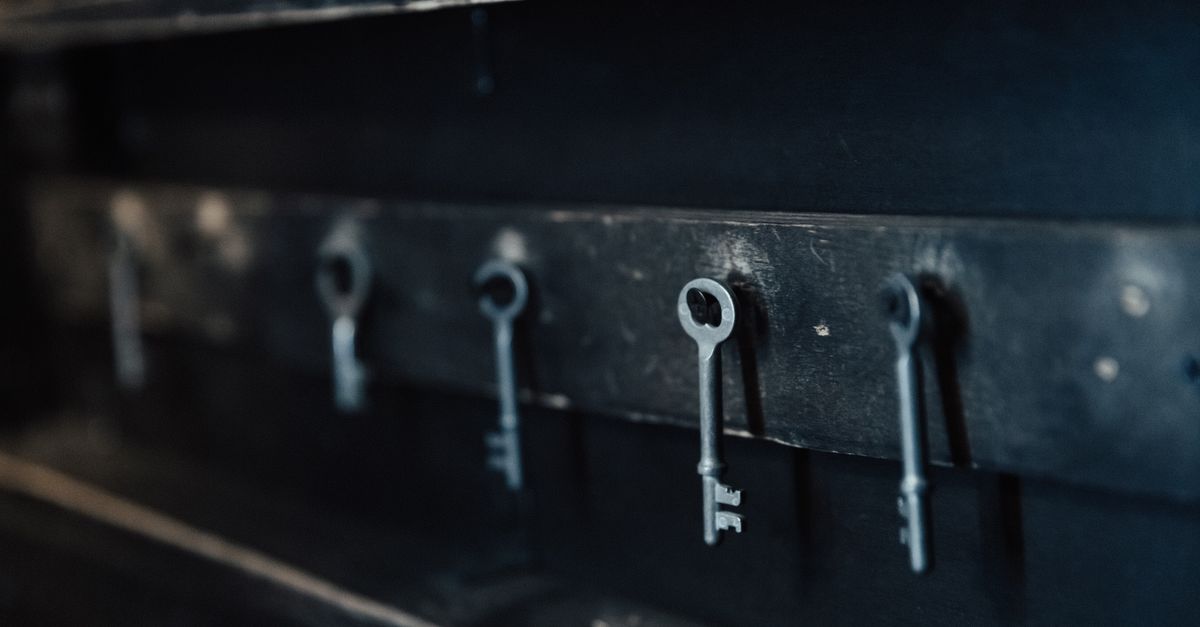 locksmith tools keys — White Plains Rd Locksmith