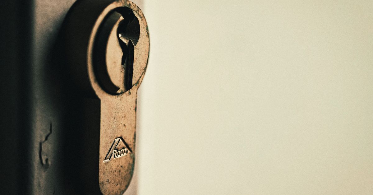Why Bronx Residents Call for an Emergency Lock Change — White Plains Rd Locksmith